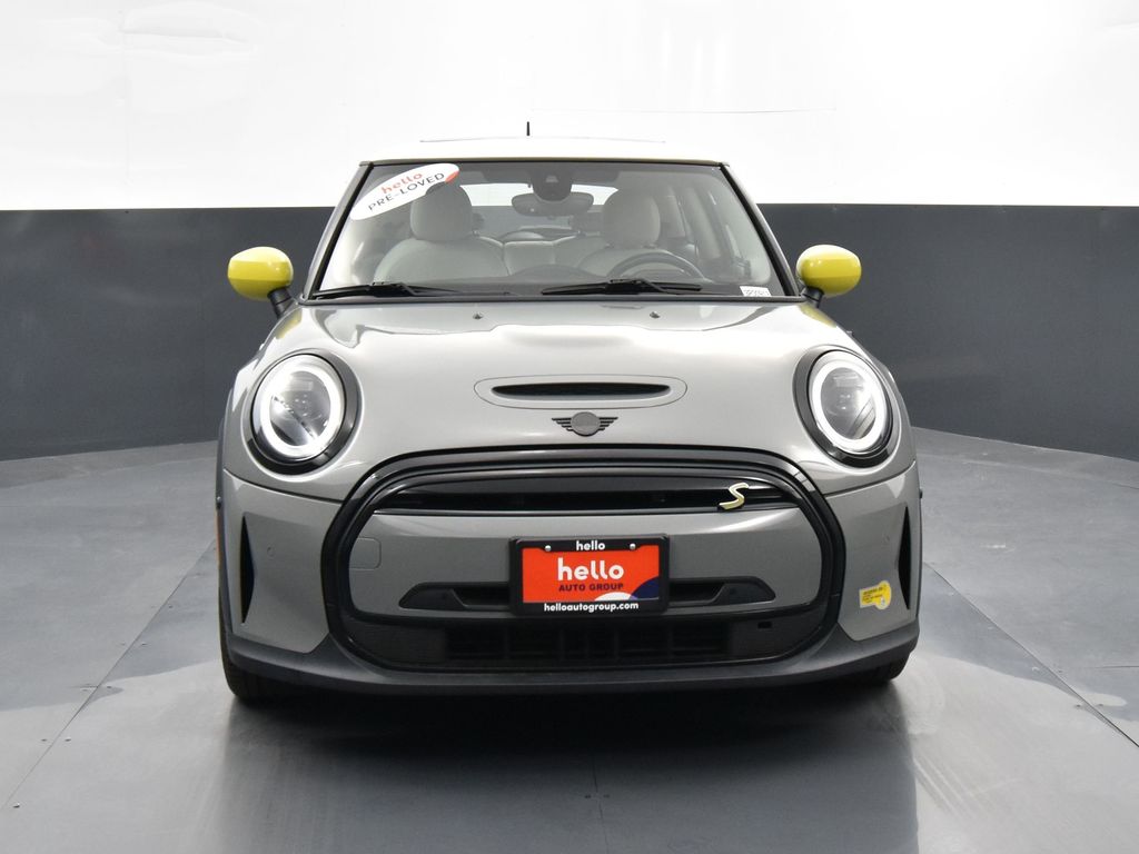 2023 Mini Cooper SE Iconic photo 2