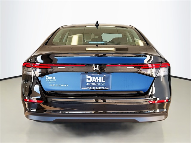 2025 Honda Accord LX photo 4