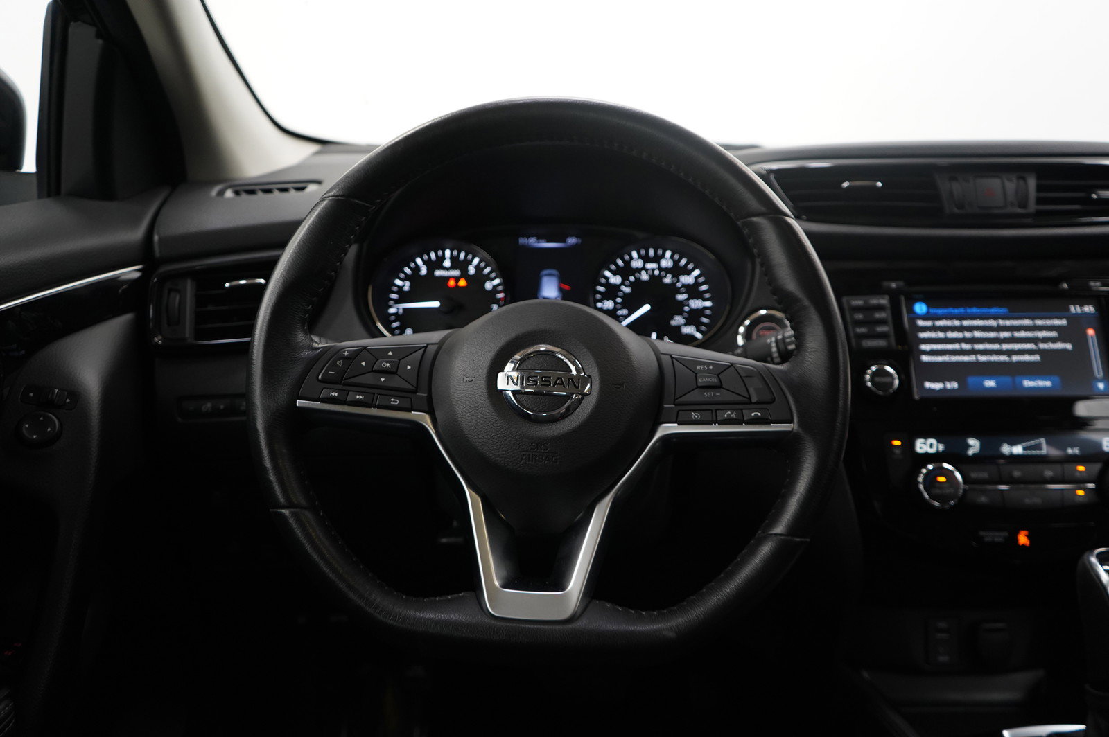 2017 Nissan Rogue Sport SL photo 13