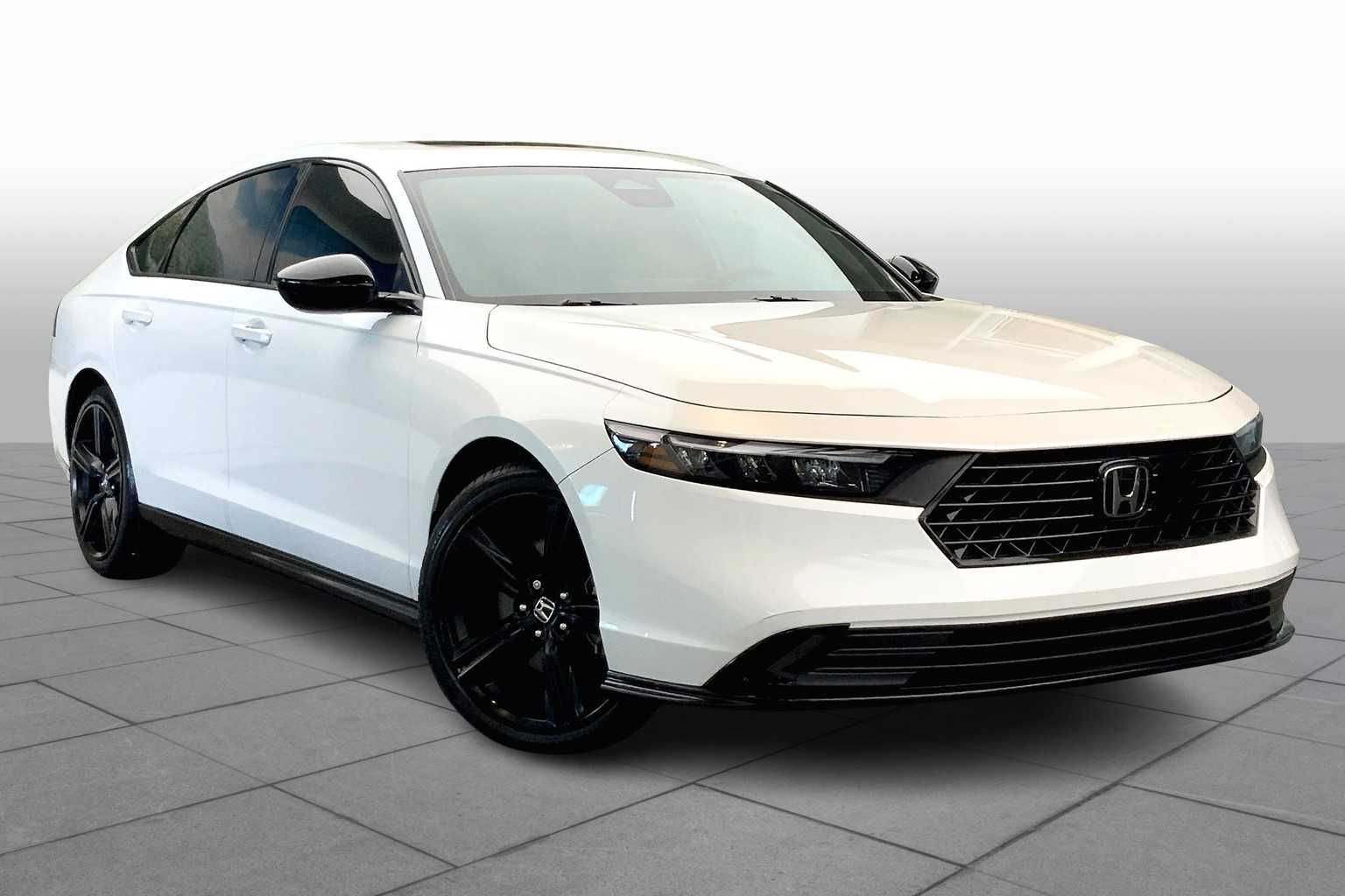 2024 Honda Accord Hybrid Sport-L photo 2