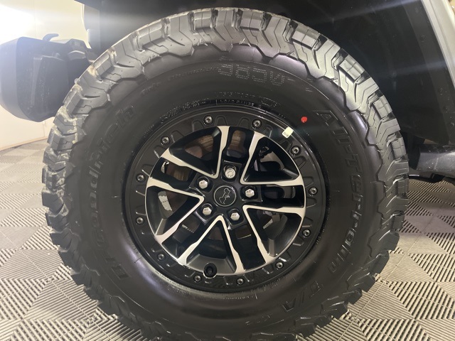 2025 Jeep Wrangler Willys photo 4