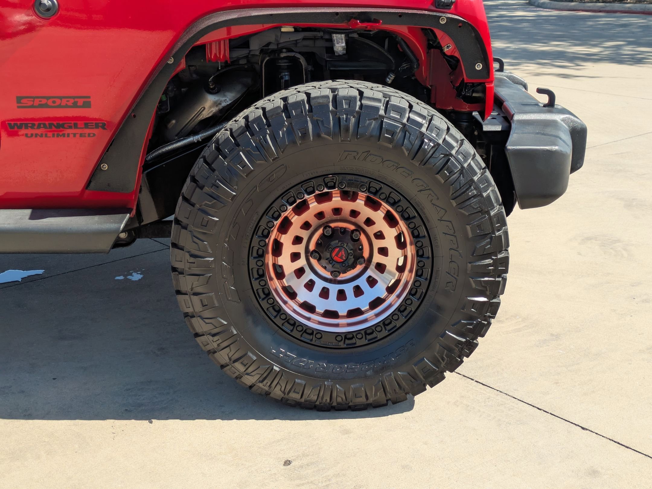 2017 Jeep Wrangler Unlimited Sport photo 29
