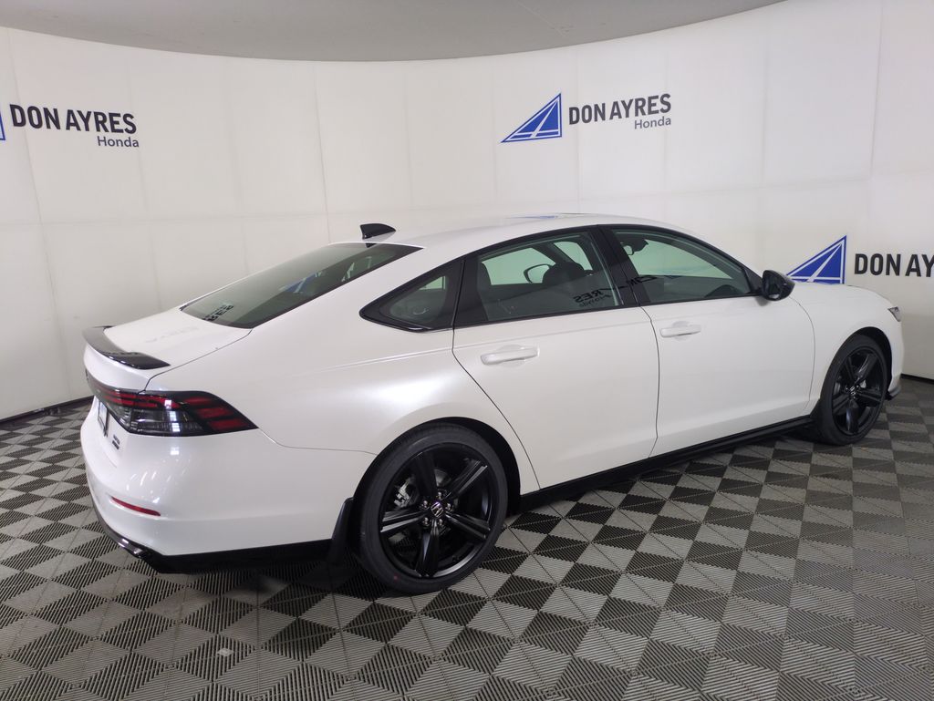 2025 Honda Accord Hybrid Sport-L photo 5