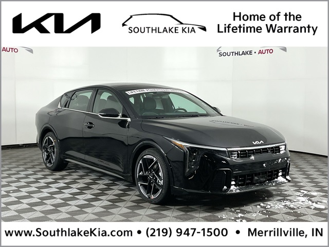 2025 Kia K4 GT-Line's photo