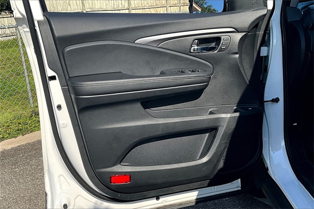 2023 Honda Ridgeline RTL photo 18