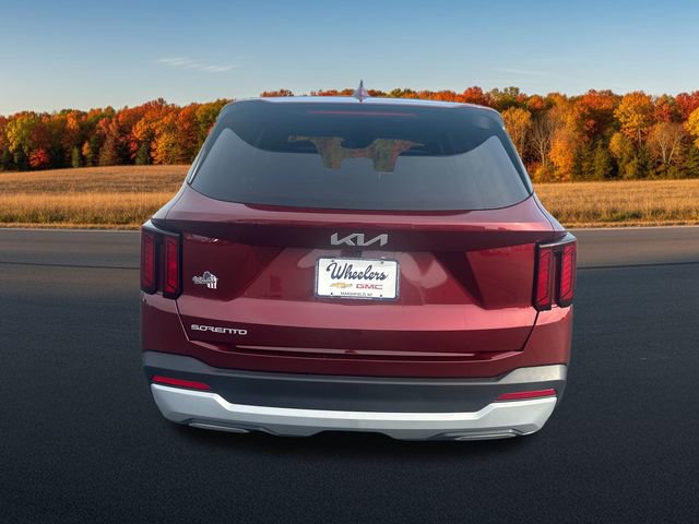 2025 Kia Sorento LX photo 4