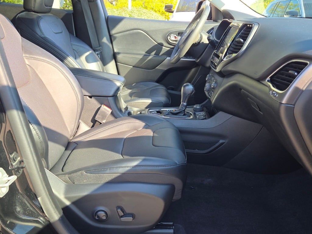 2022 Jeep Cherokee Limited photo 6