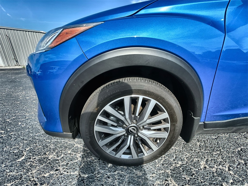 2024 Nissan Kicks SV photo 16