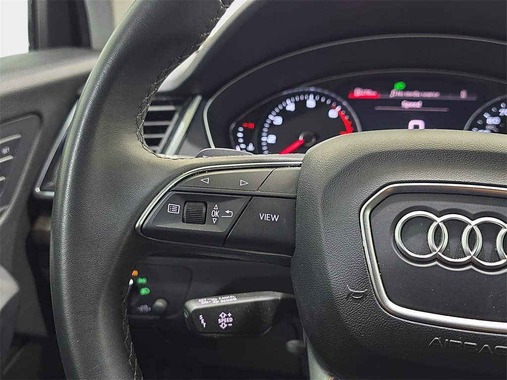 2022 Audi Q5 45 S line Premium photo 11
