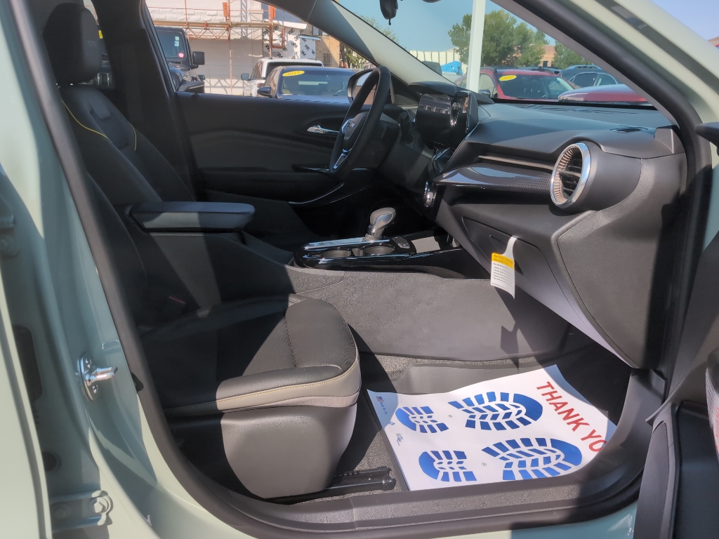 2025 Chevrolet Trax ACTIV photo 28