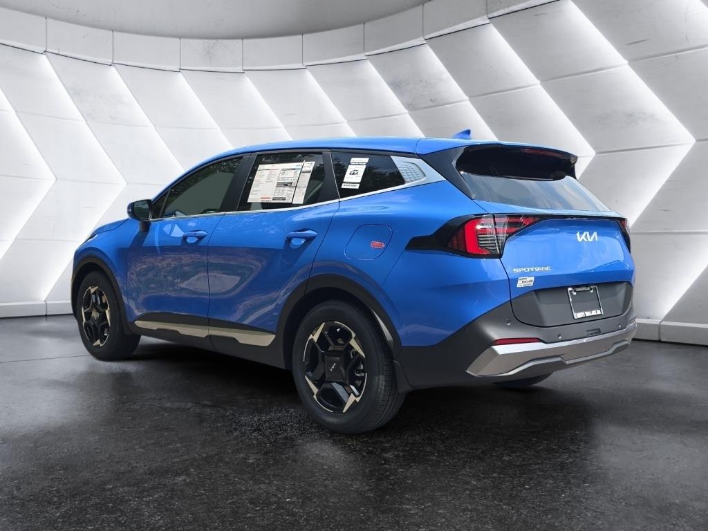 2026 Kia Sportage EX photo 3