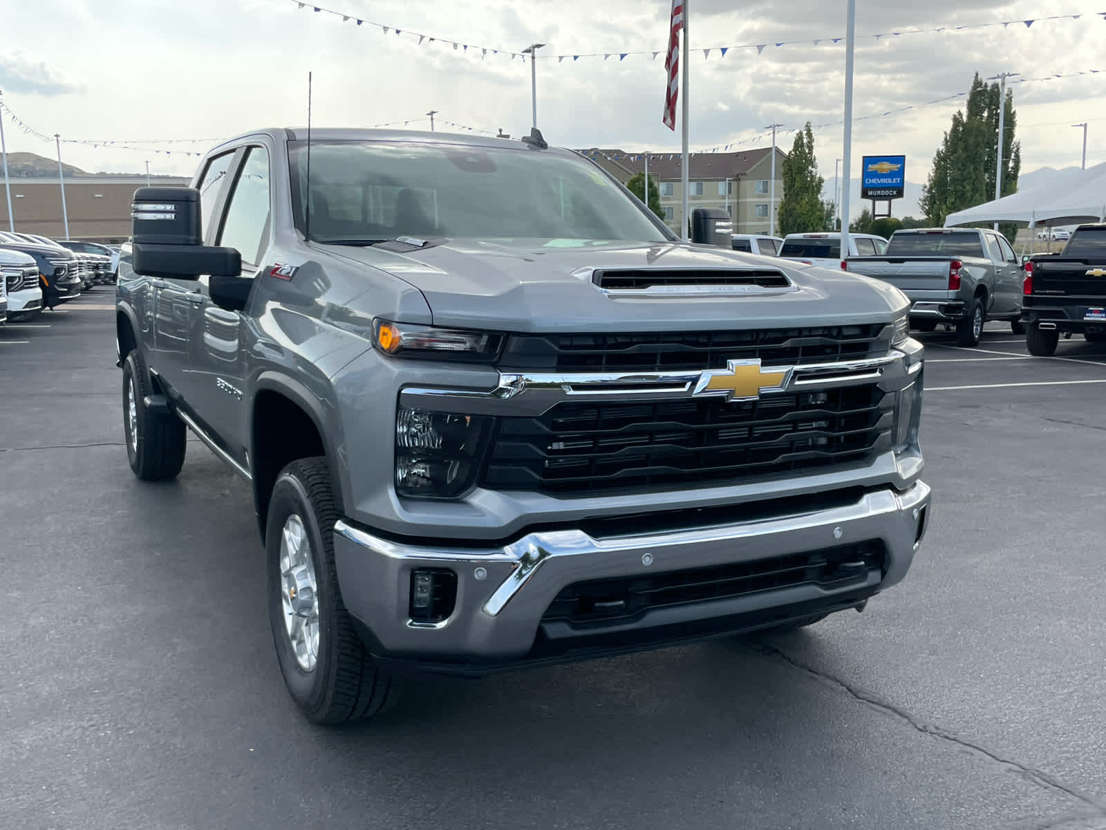 2025 Chevrolet Silverado 3500HD LT photo 5