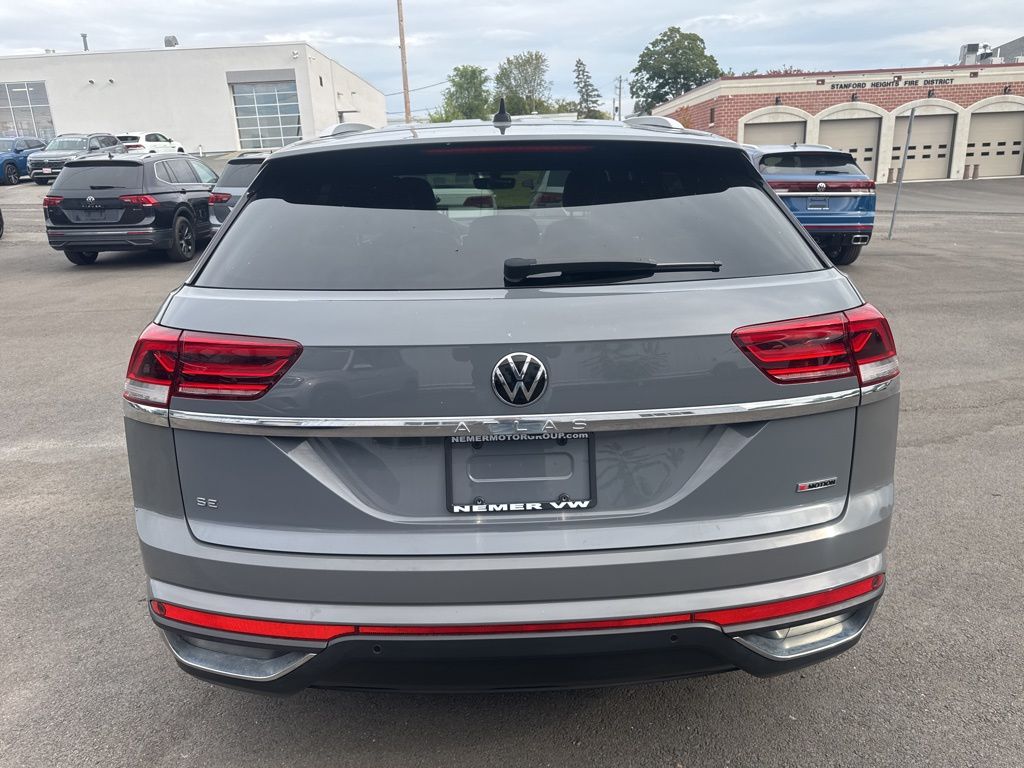 2022 Volkswagen Atlas Cross Sport SE Technology photo 6