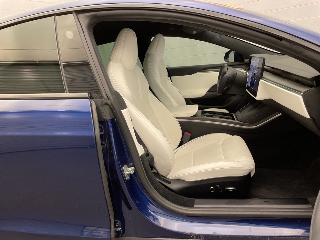 2021 Tesla Model S Plaid photo 19