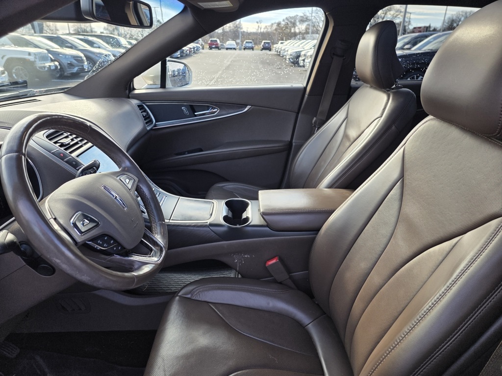 2017 Lincoln MKX Reserve photo 2