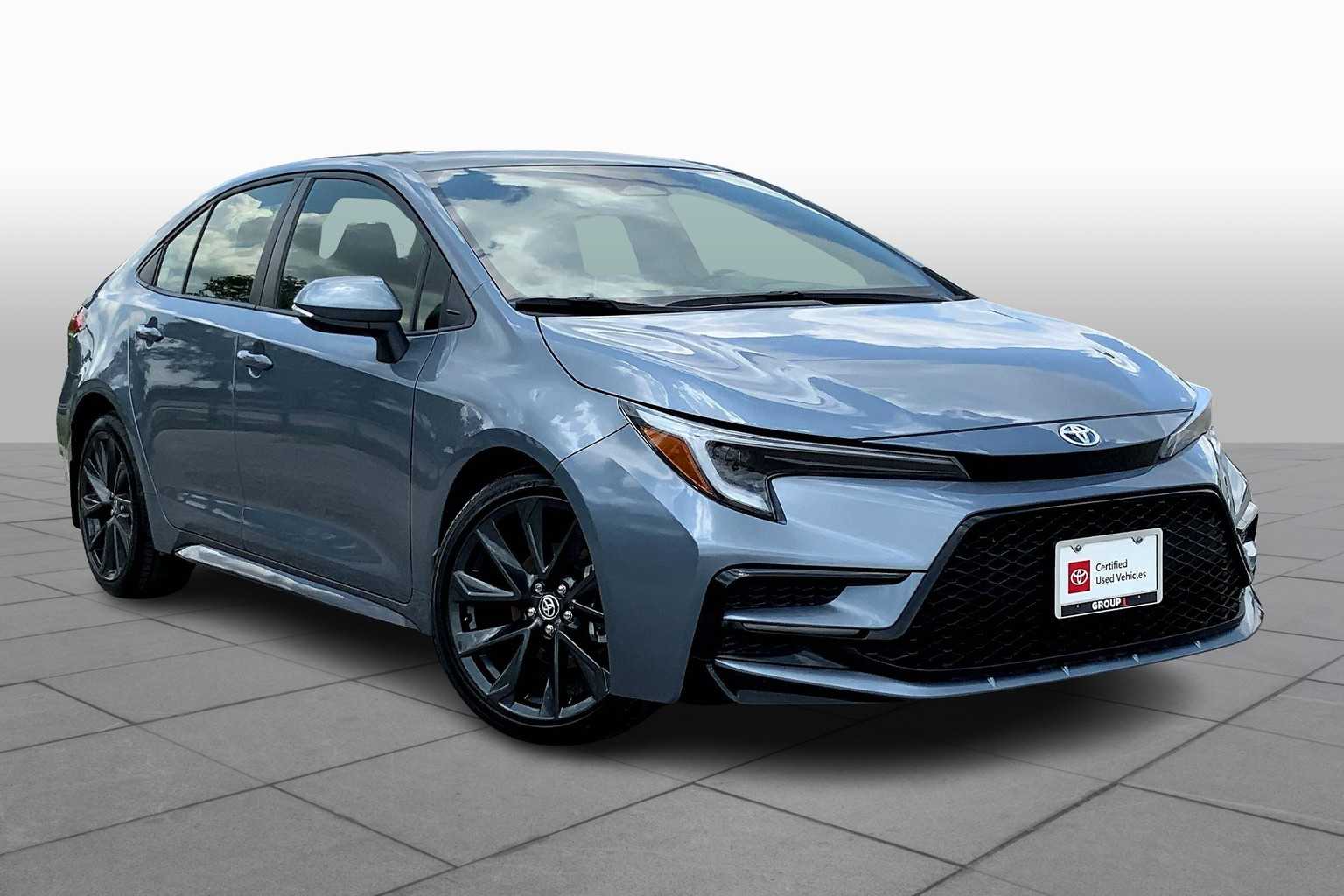 Used 2025 Toyota Corolla SE with VIN JTDBCMFE2SJ040183 for sale in Northfield, Minnesota