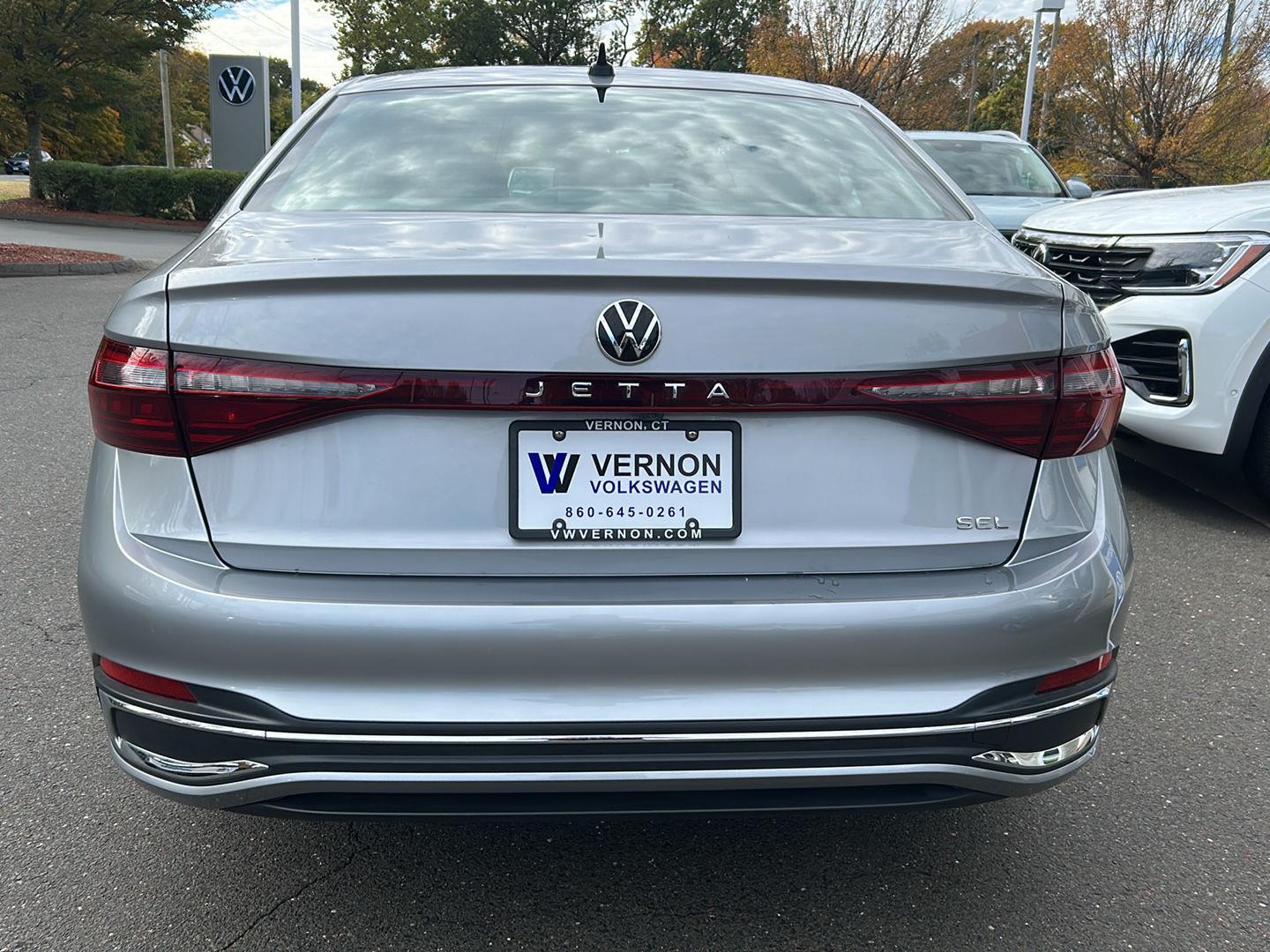 2025 Volkswagen Jetta SEL photo 4