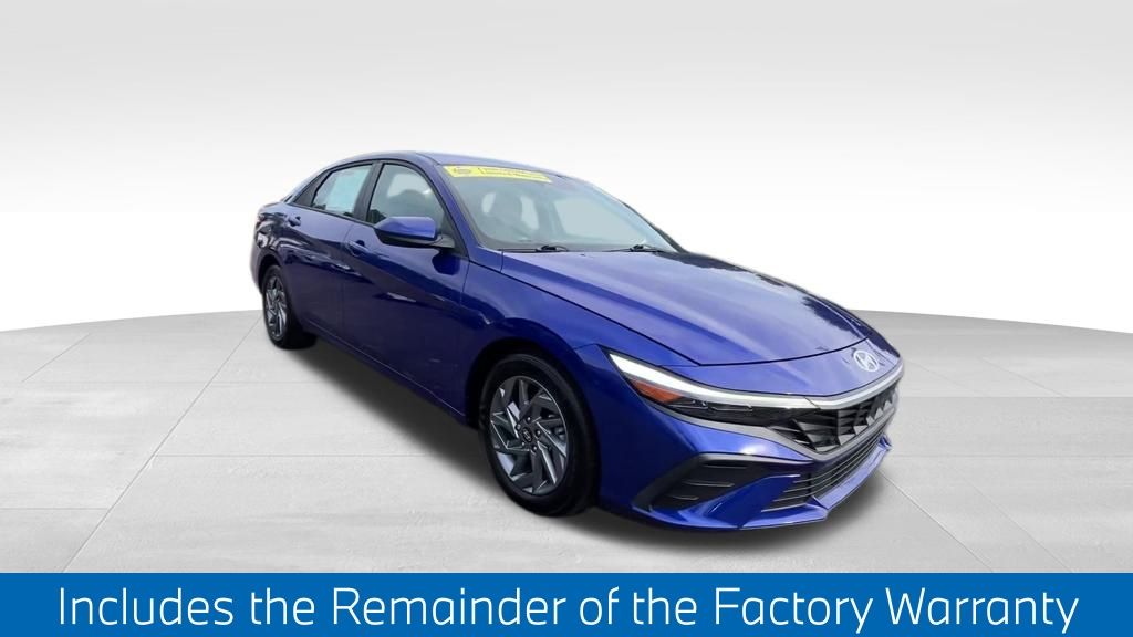 2024 Hyundai Elantra SEL photo 4