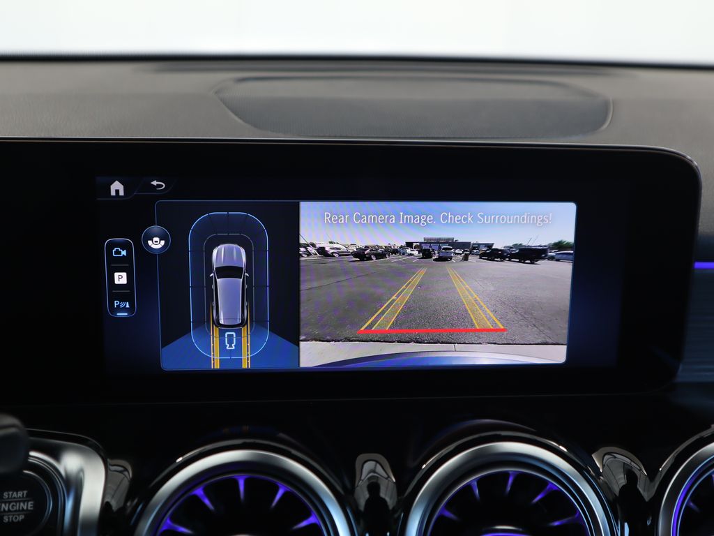 2026 Mercedes Benz GLB 250 photo 16