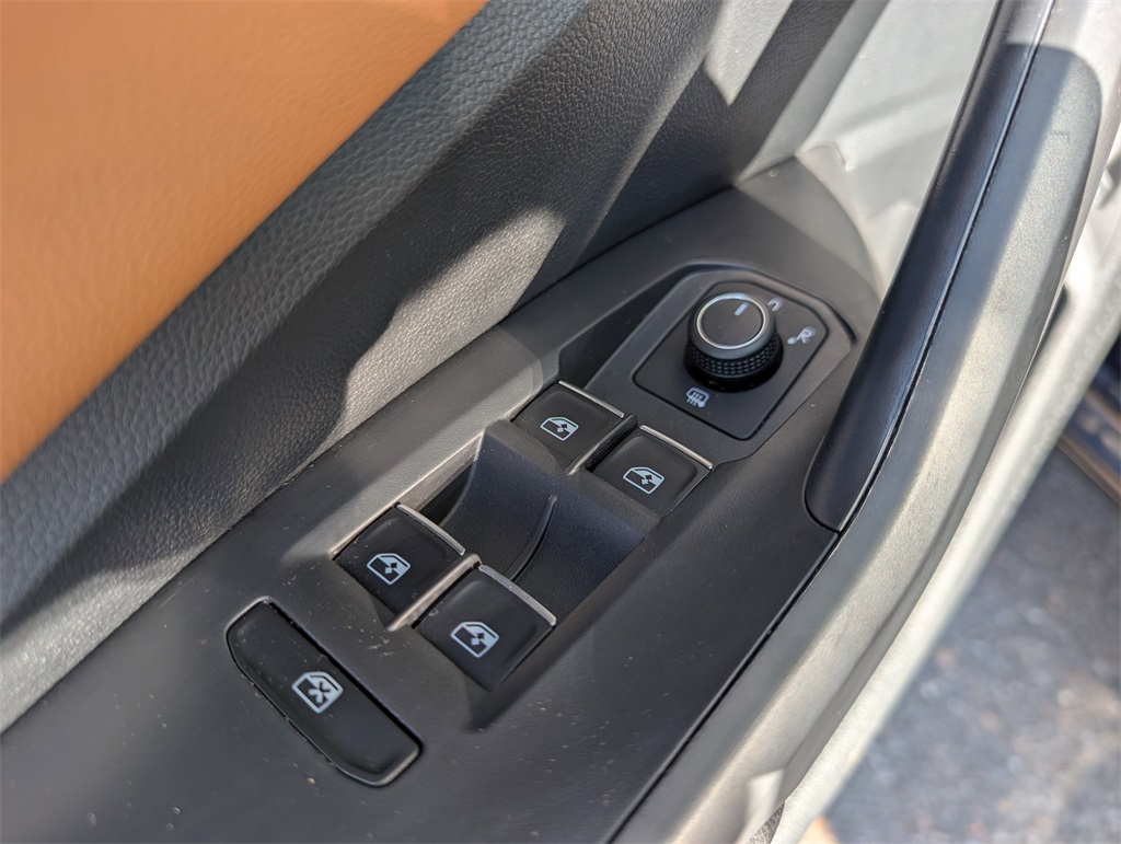 2023 Volkswagen Jetta 1.5T SEL photo 12