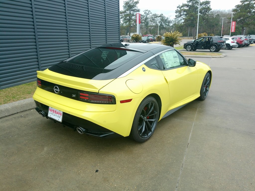 2024 Nissan Z Performance photo 3