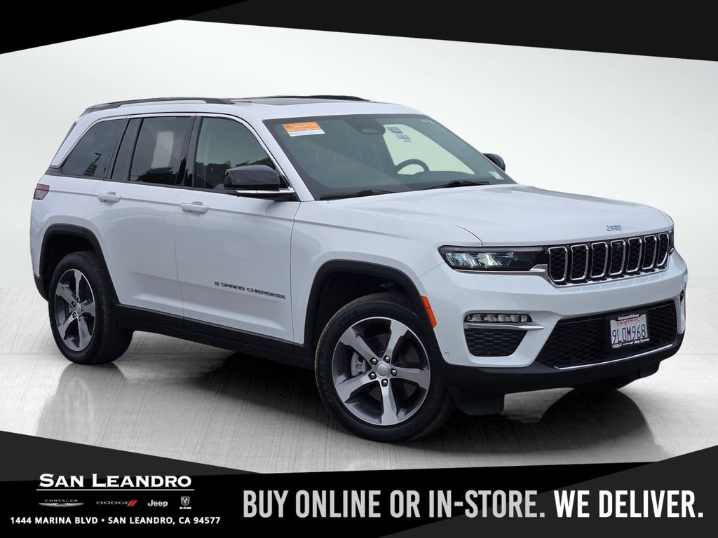 2023 Jeep Grand Cherokee 4xe's photo