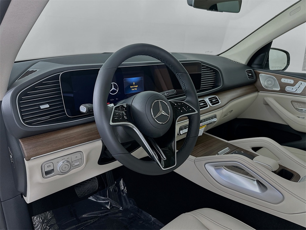 2026 Mercedes Benz GLE 450 4MATIC photo 9