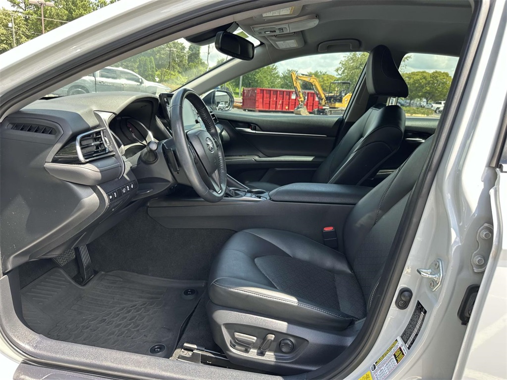2023 Toyota Camry XSE photo 15