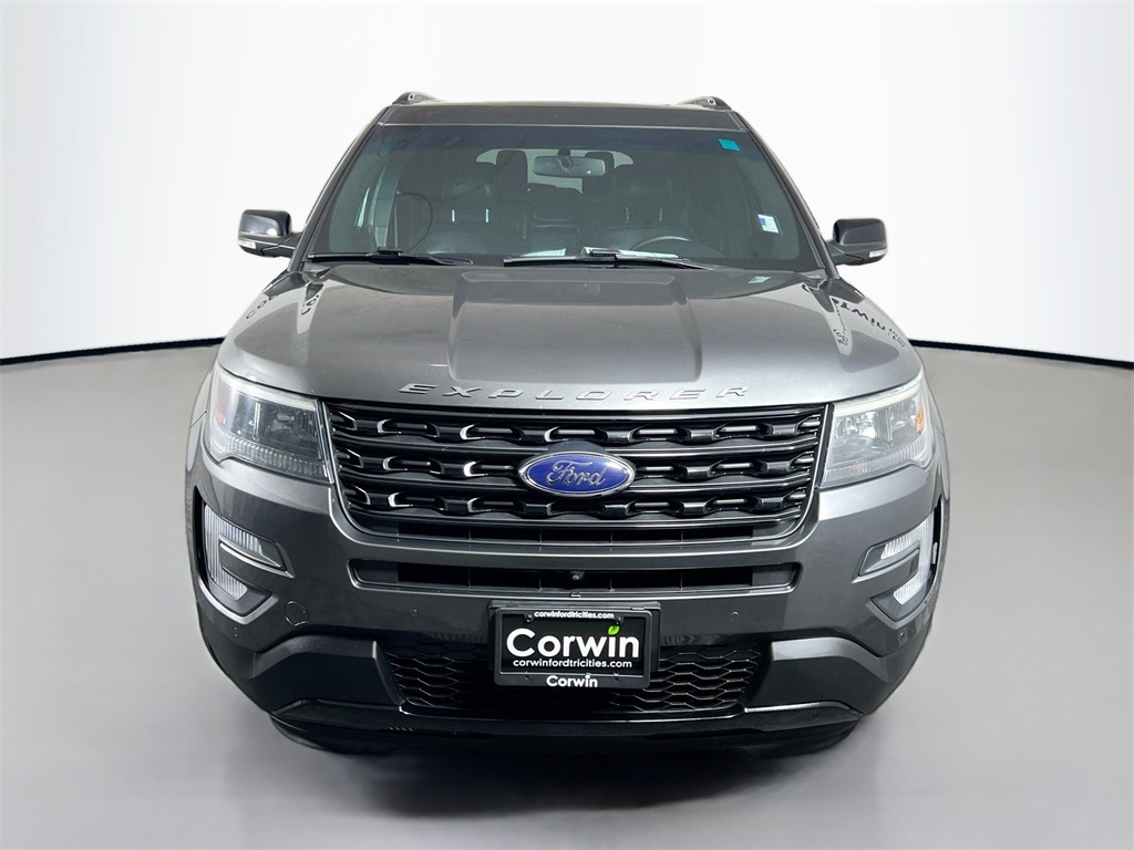 2016 Ford Explorer Sport photo 4