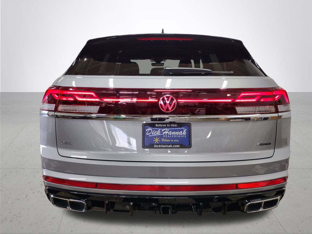 2026 Volkswagen Atlas Cross Sport SEL Premium R-Line photo 8