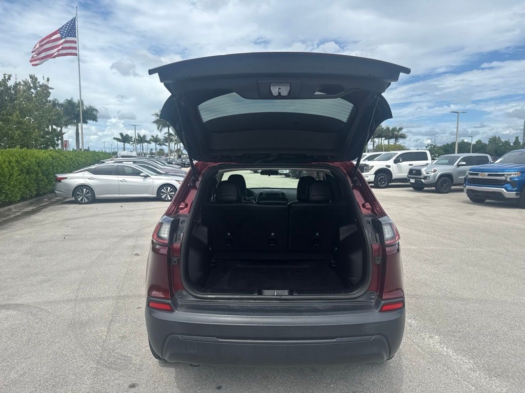 2019 Jeep Cherokee Latitude photo 32