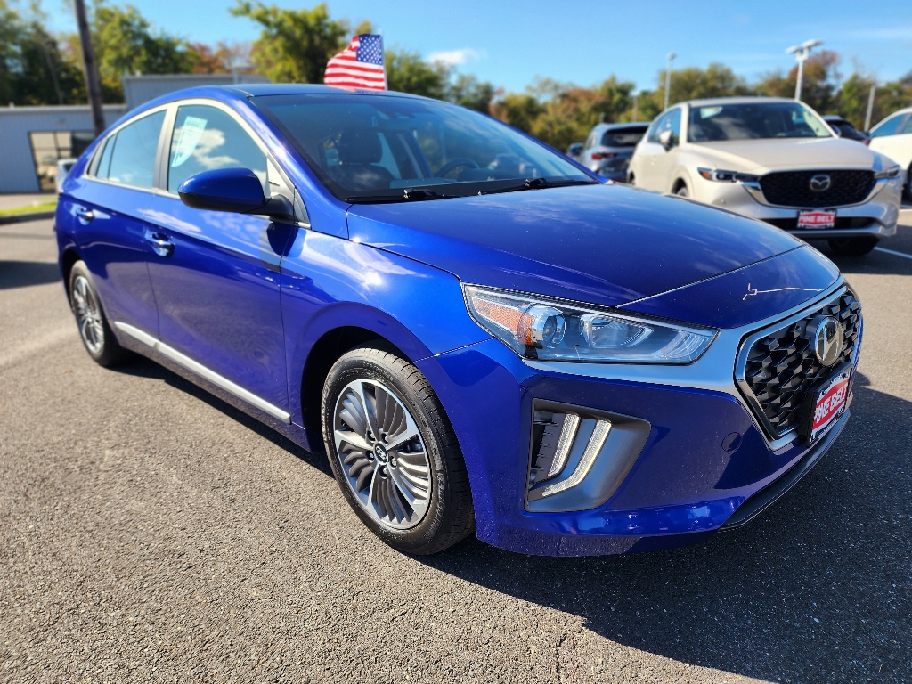 2021 Hyundai Ioniq Plug-In Hybrid SE photo 18