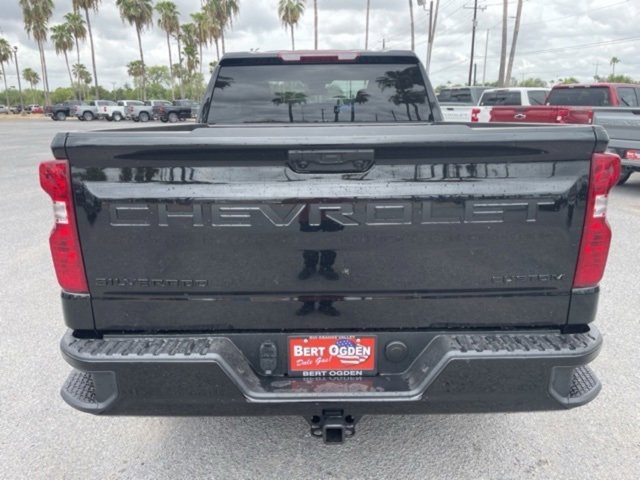2026 Chevrolet Silverado 1500 Custom photo 4