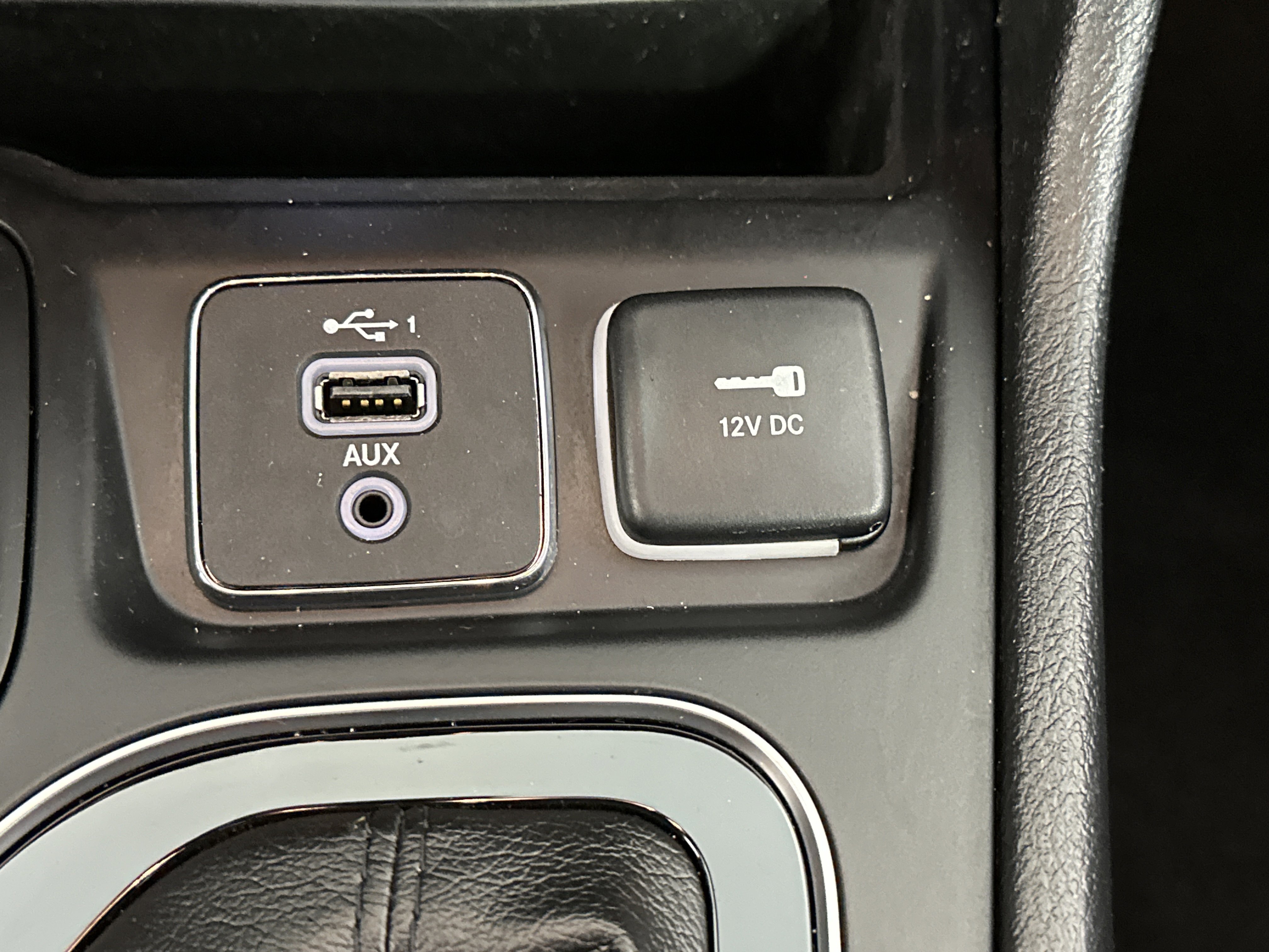 2019 Jeep Cherokee Limited photo 3