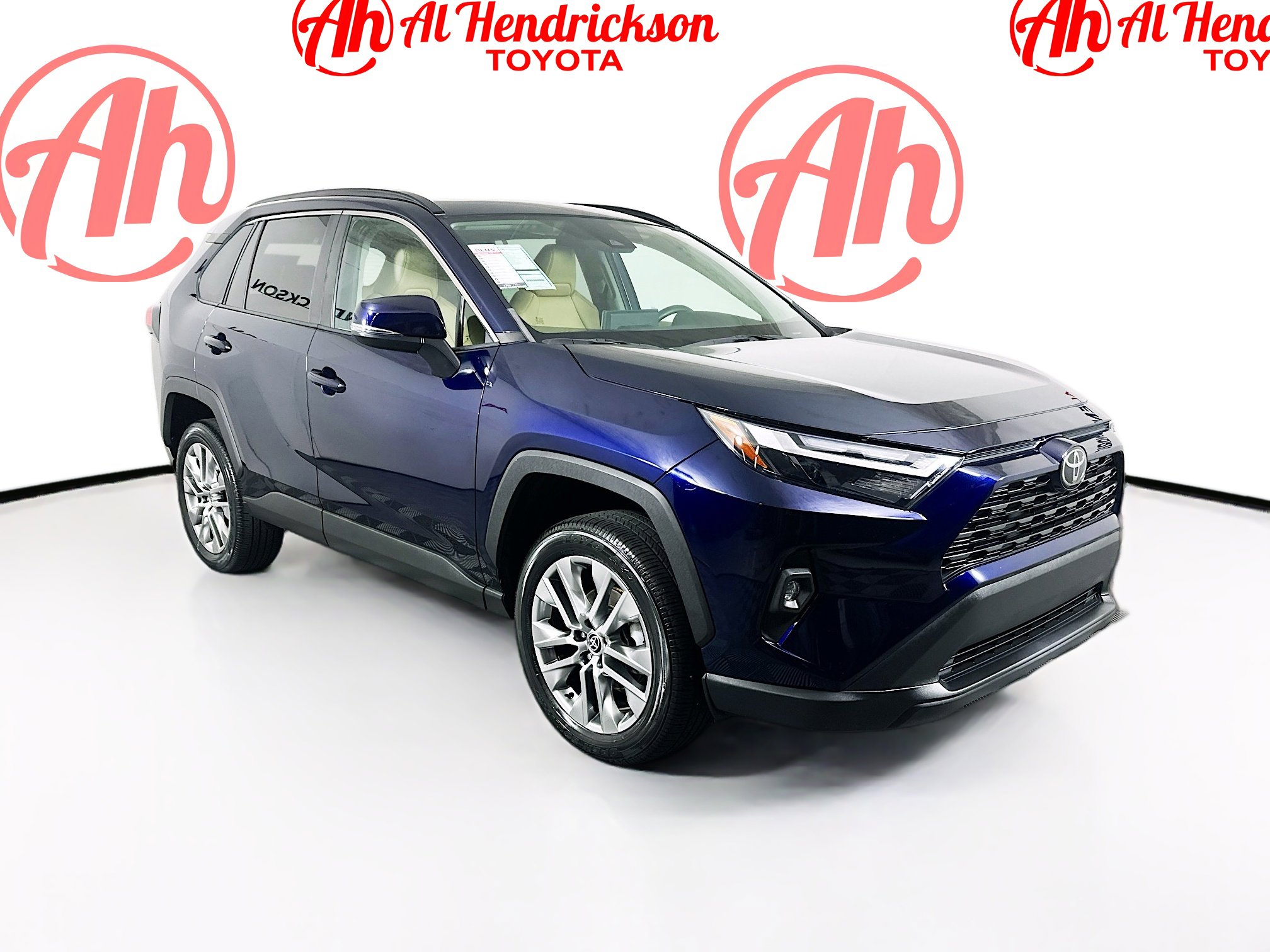 2023 Toyota RAV4 XLE Premium's photo