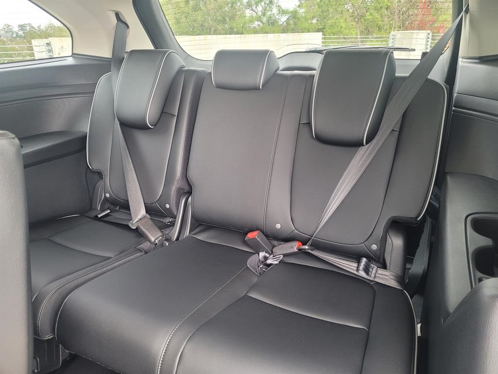 2026 Honda Odyssey Touring photo 15