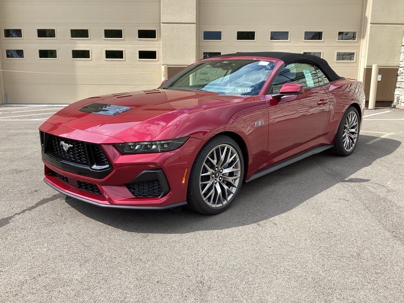 2025 Ford Mustang GT Premium photo 3