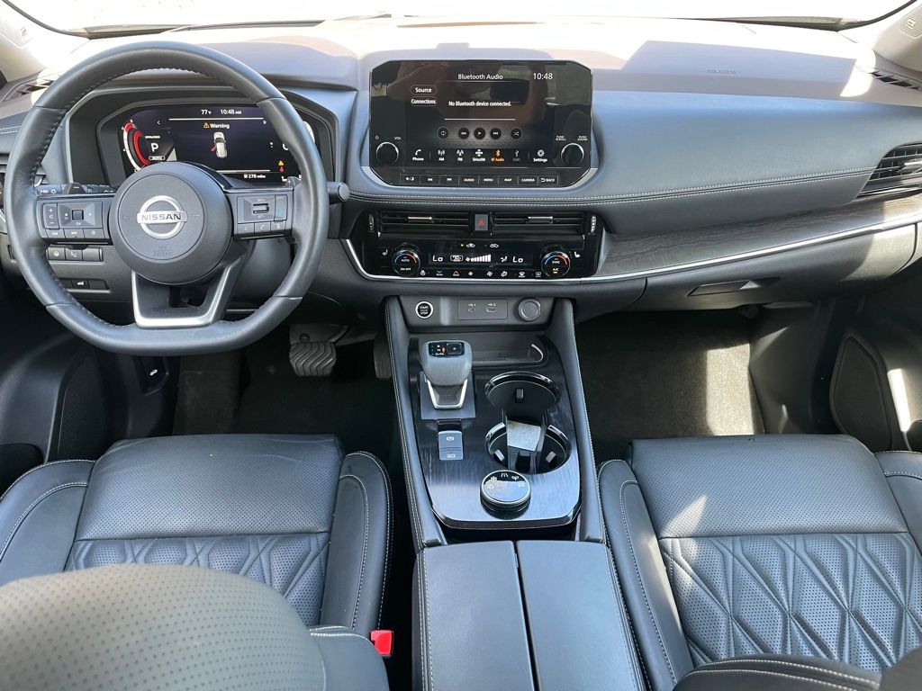 2023 Nissan Rogue Platinum photo 9