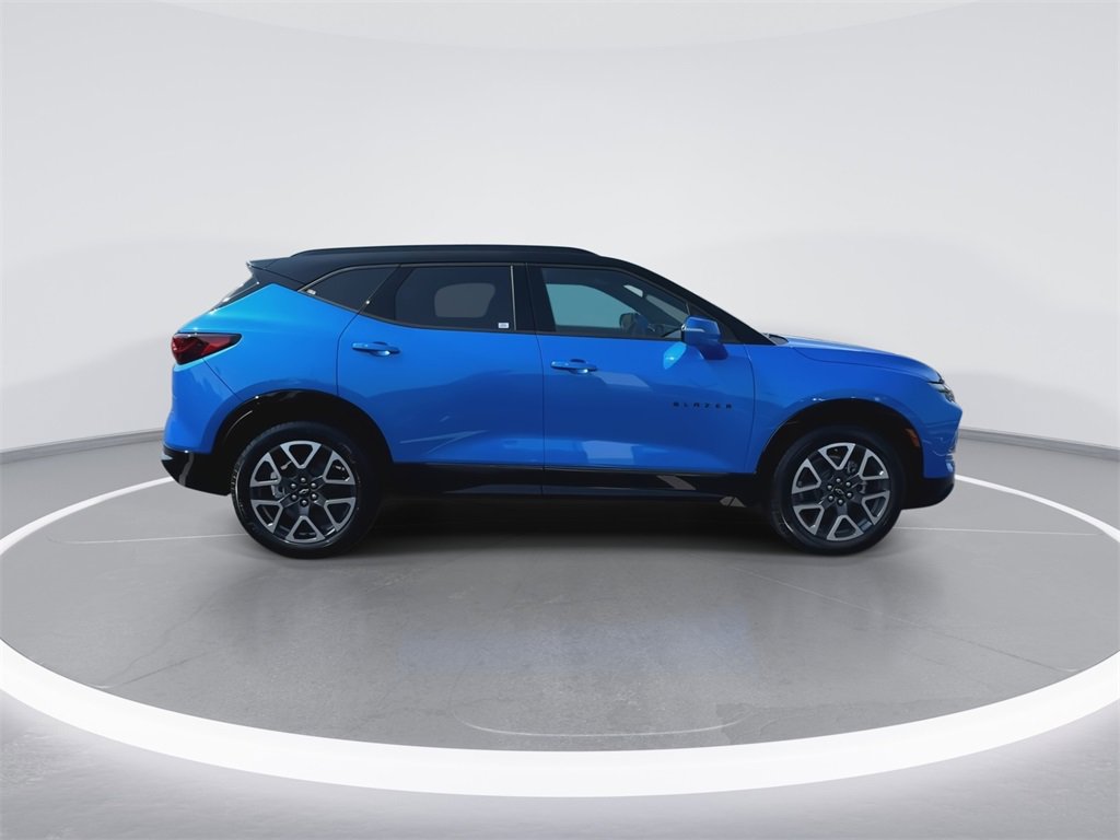 2025 Chevrolet Blazer RS photo 7