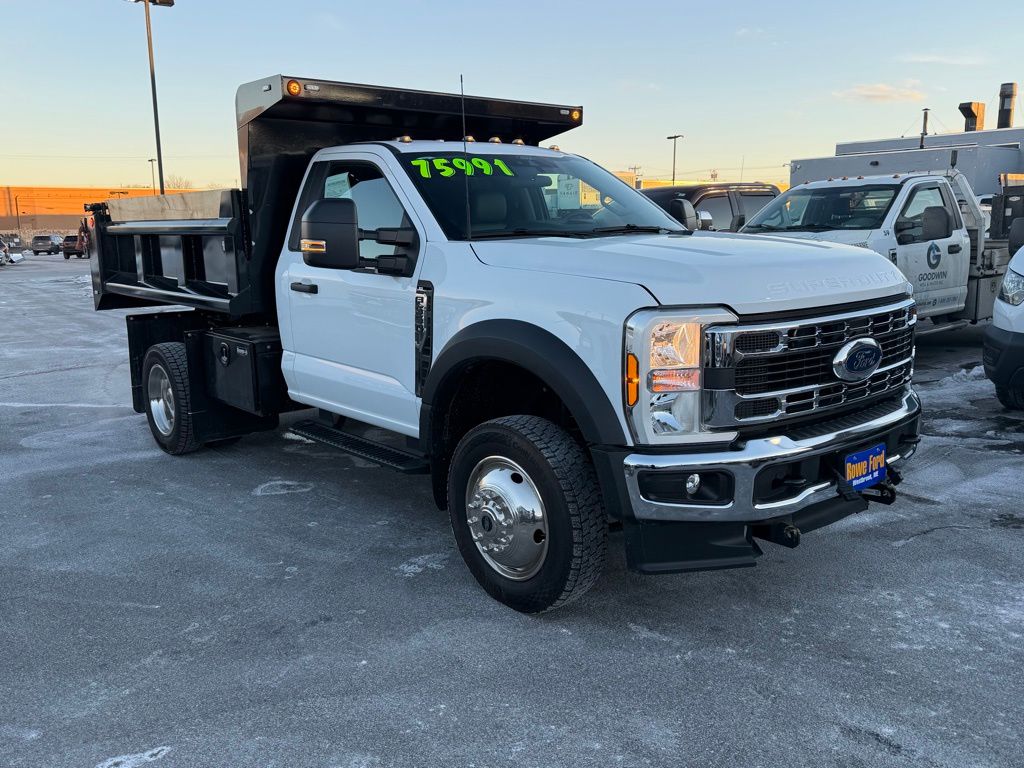 2024 Ford F-550 Super Duty Chassis Cab XL's photo