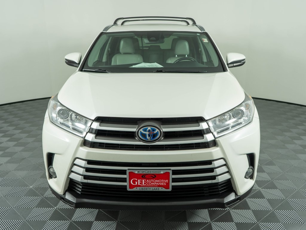 2017 Toyota Highlander Hybrid XLE photo 2
