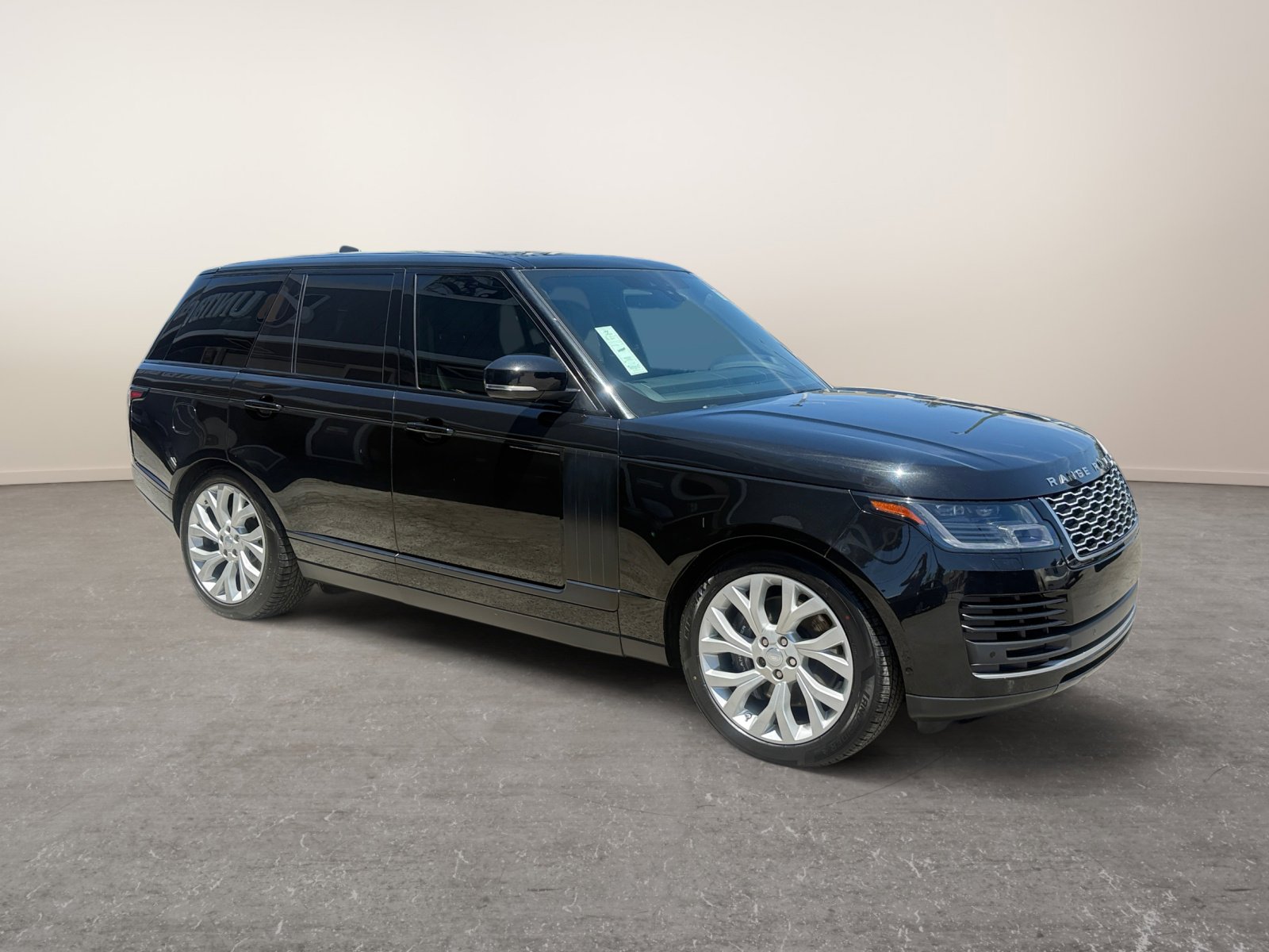 Used 2019 Borealis Black Ultra Metallic Satin Land Rover HSE image 3