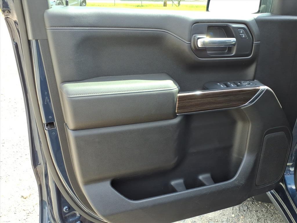 2021 Chevrolet Silverado 1500 LT photo 4