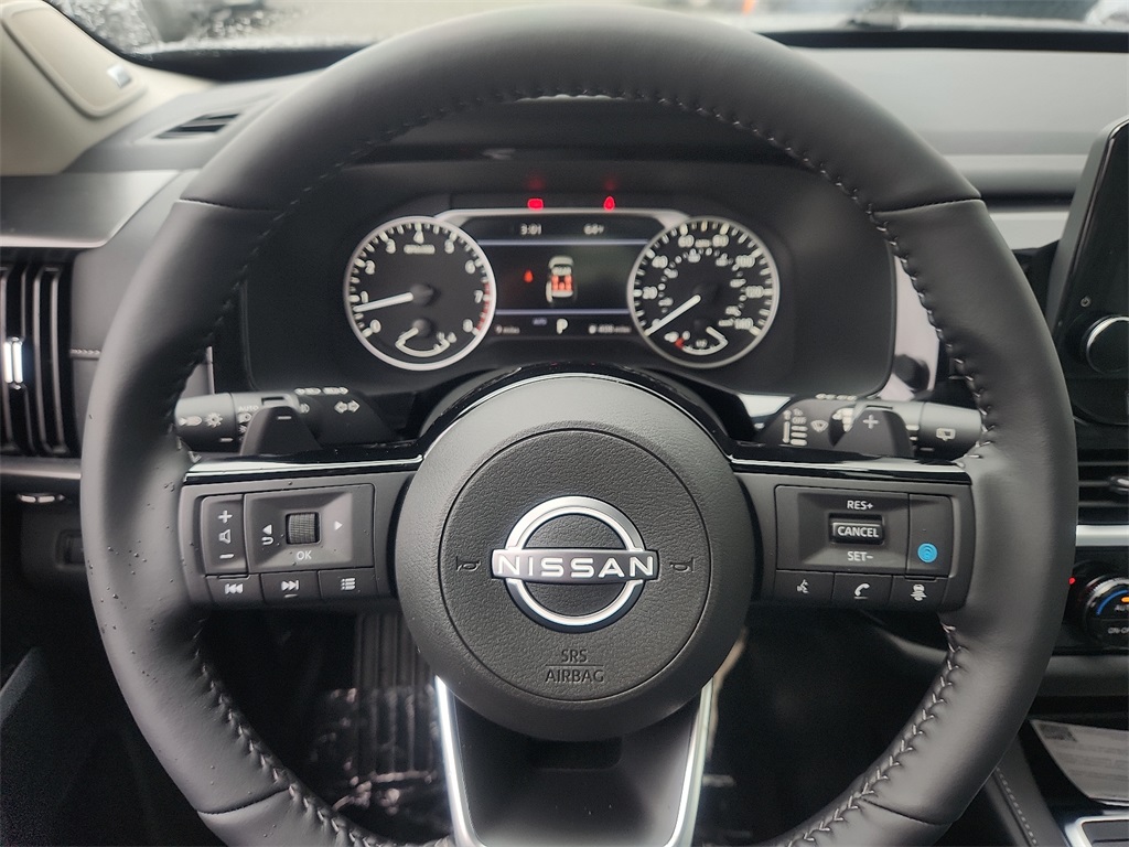 2025 Nissan Pathfinder SL photo 14