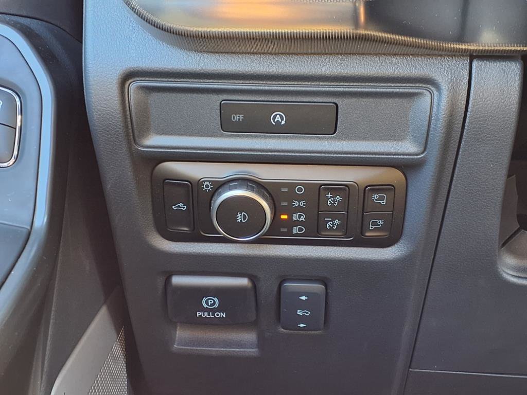 2025 Ford F-150 Lariat photo 24