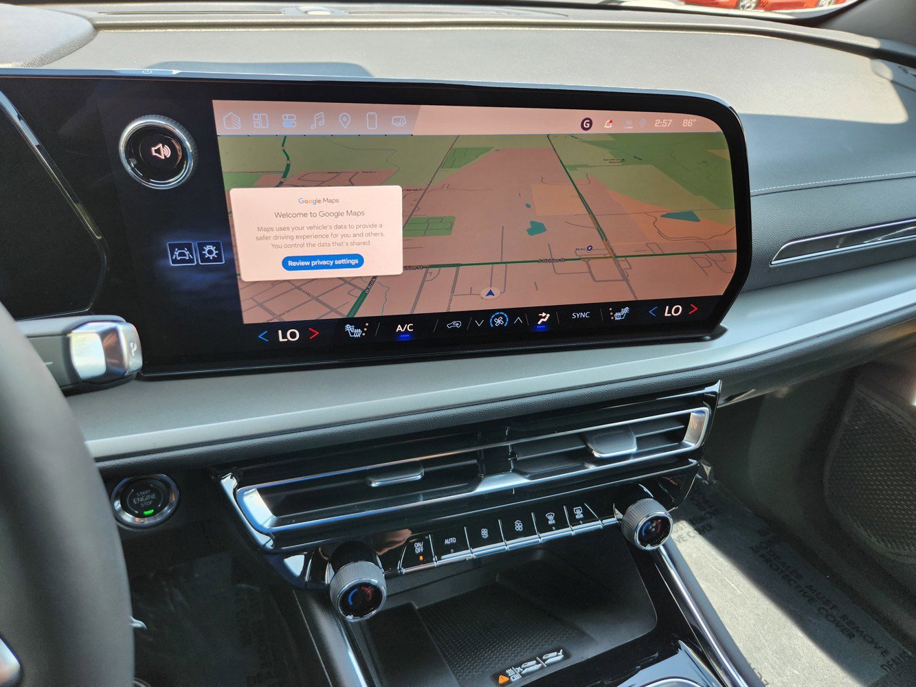 2025 Chevrolet Traverse photo 7