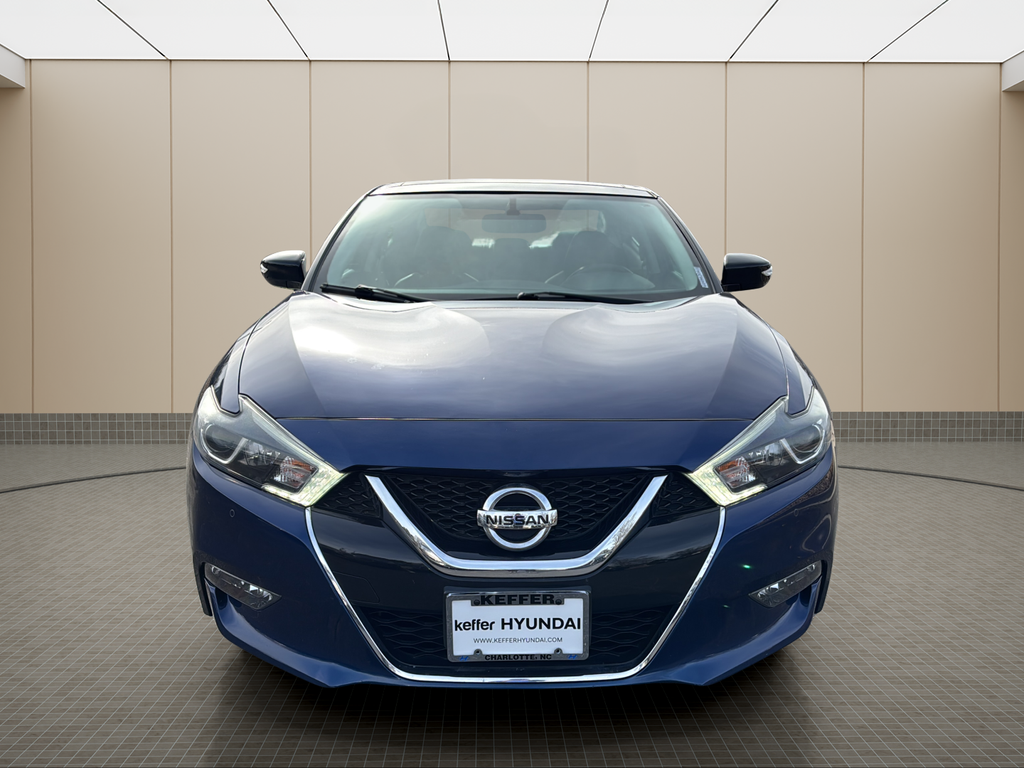 2018 Nissan Maxima SL's photo