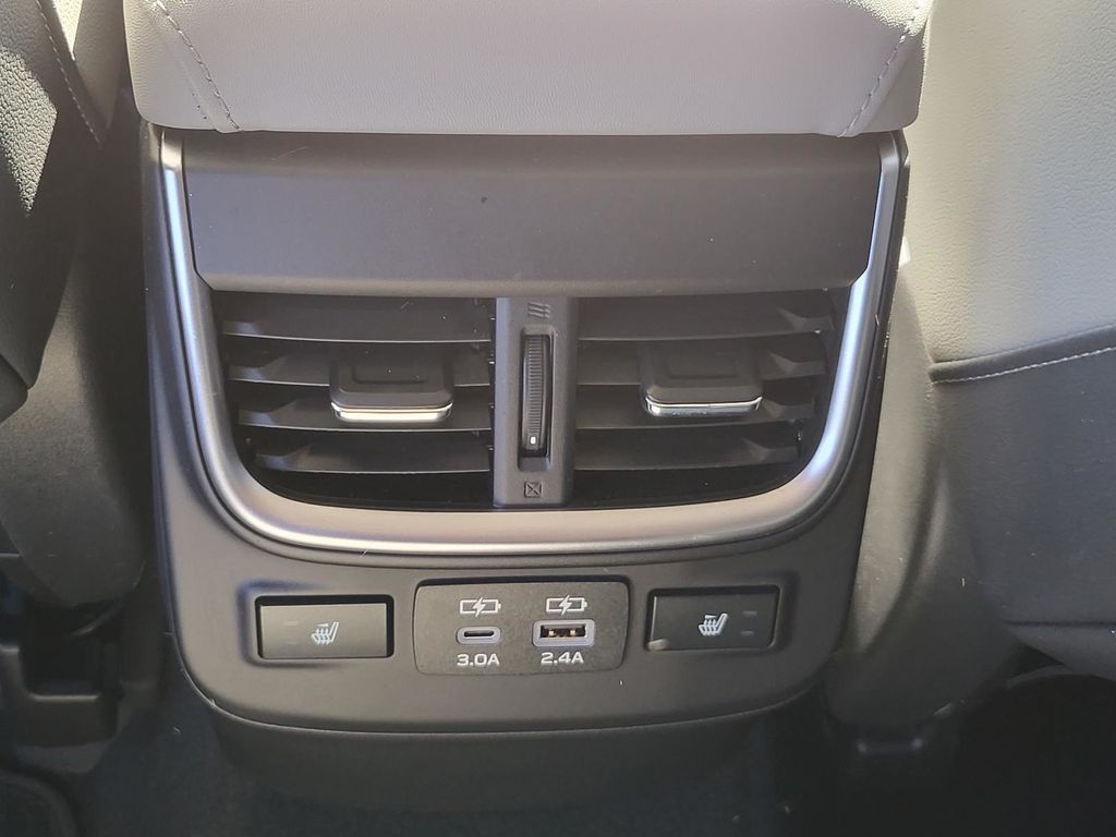 2023 Subaru Legacy Limited photo 12