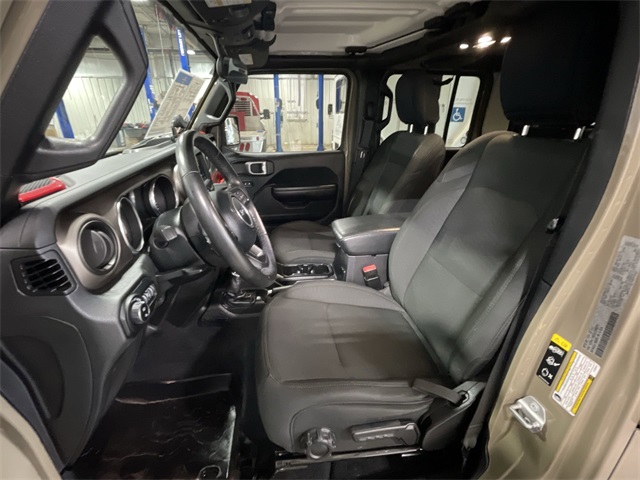 2020 Jeep Gladiator Sport photo 17