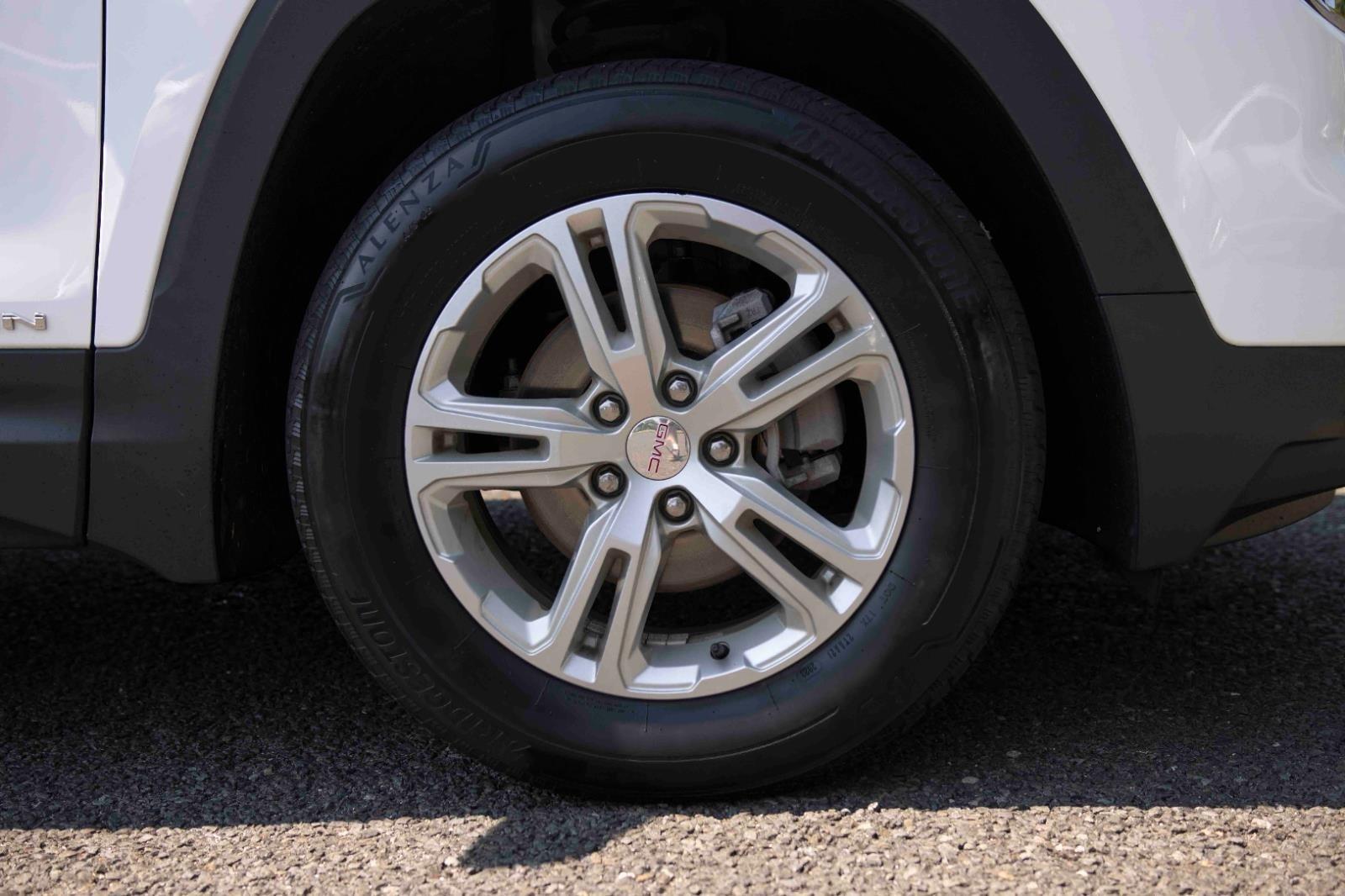 2022 Gmc Terrain SLE photo 25